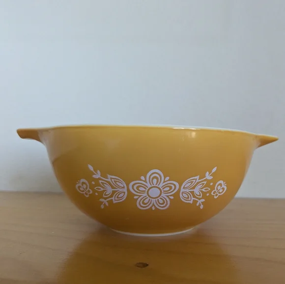 Set Of 2 Vintage Pyrex Cinderella Butterfly Gold And White Bowls #442 #441 - Picture 3 of 16